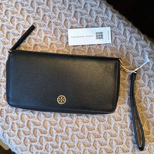 Tory Burch Women's Robinson Zip Continental Wallet NWT